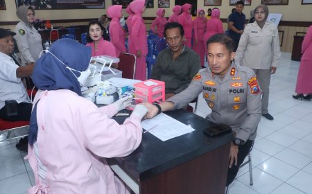 Polres Blitar Kota Tebar Manfaat melalui Kegiatan Bakti Kesehatan